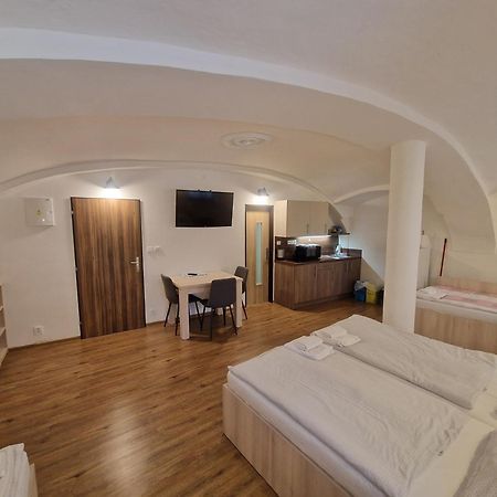Apartmany Pod Klasterem Kladruby  Buitenkant foto
