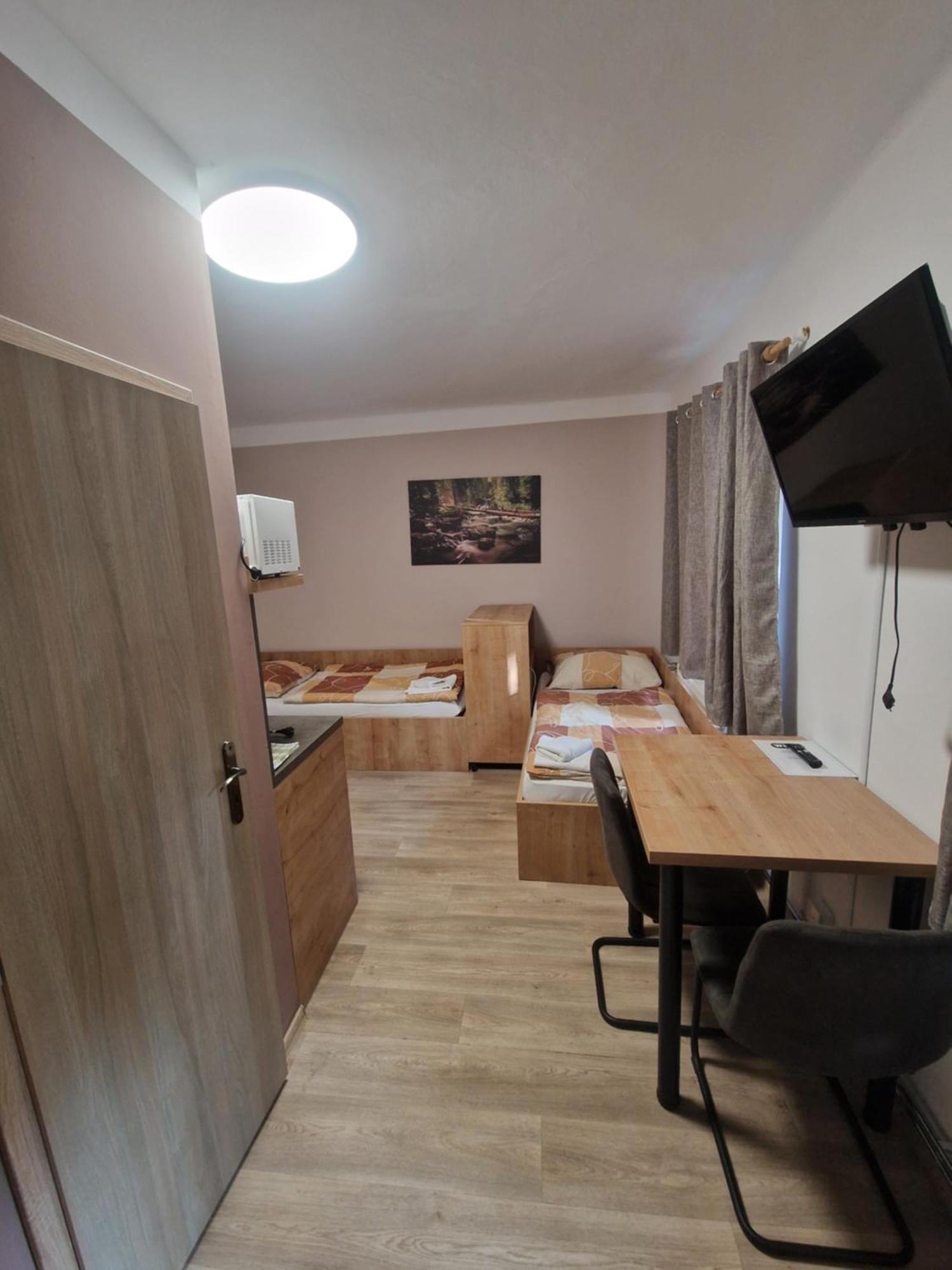 Apartmany Pod Klasterem Kladruby  Buitenkant foto